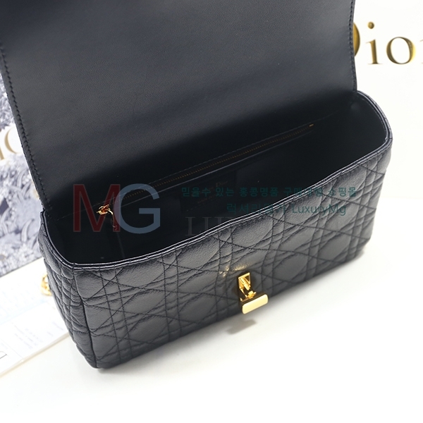 ũ������ ��� ī�ι� M9242-A-2