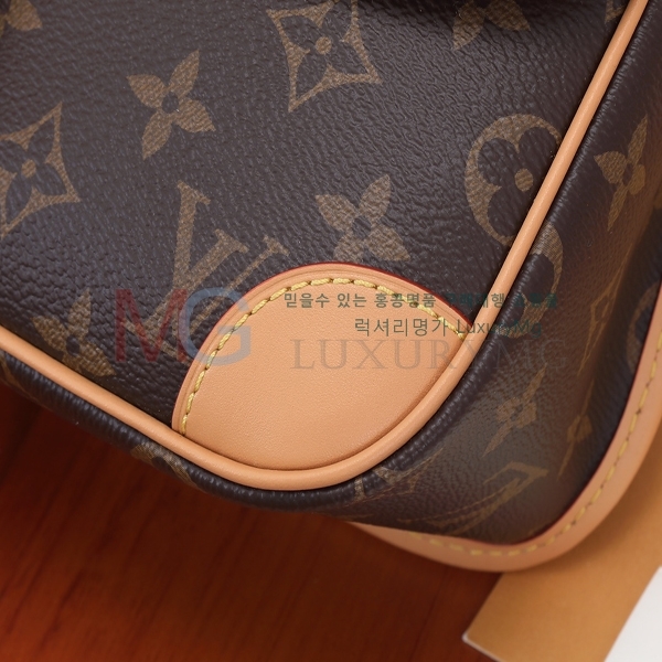 ���̺��� ���׷� ���̾� ũ�ν��� M45985