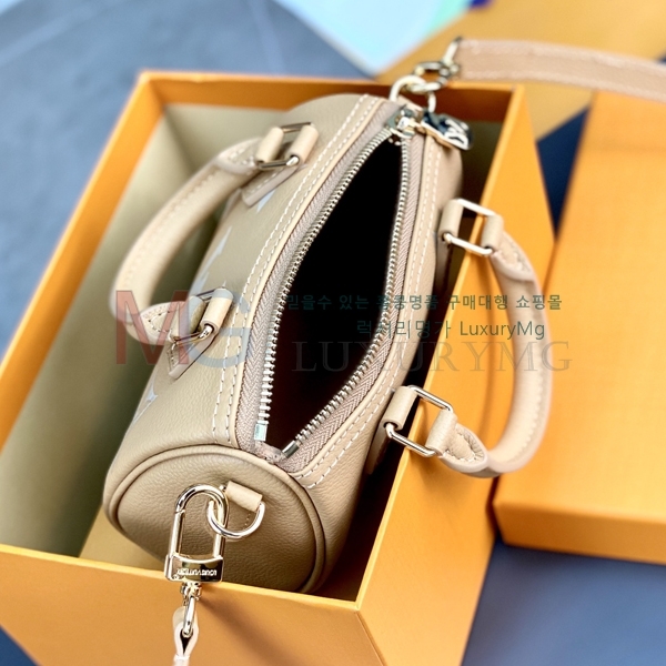���̺��� ���׷� ���ǵ� �ݵѸ��� M81913