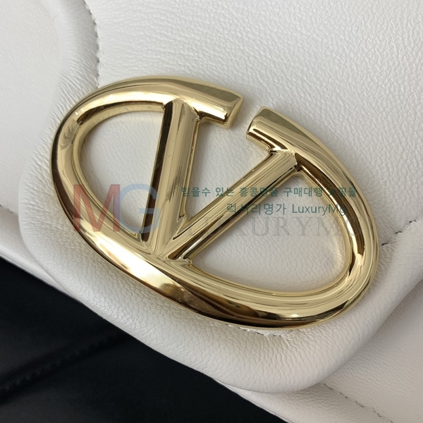 �߷�Ƽ�� LOCÒ ����� V6049-4