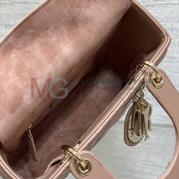 ��� ���� ���̵�� M522110-7