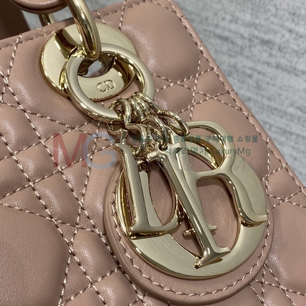 ��� ���� ���̵�� M522110-7