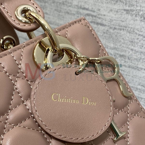��� ���� ���̵�� M522110-7