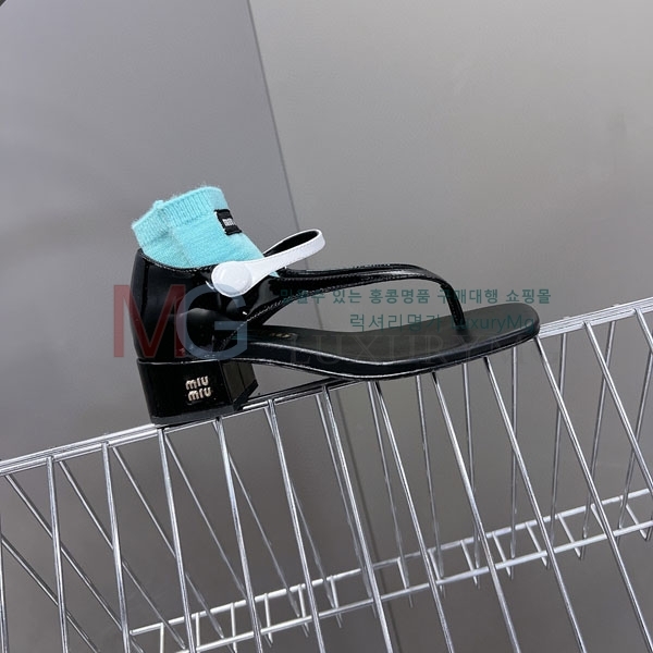 �̿�̿� �ɸ� ���� M2M9133025-2
