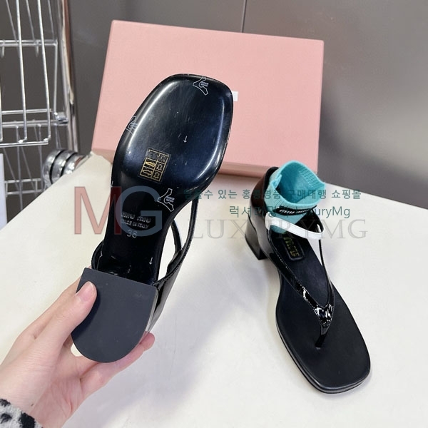 �̿�̿� �ɸ� ���� M2M9133025-2