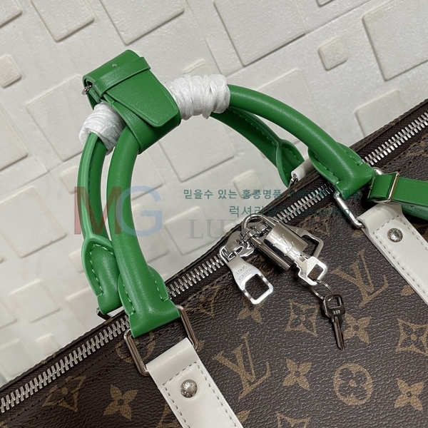 ���̺��� Ű�� �ݵѸ��� 50 M13926