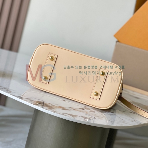 ���̺��� ���׷� �˸� BB M53152-1100