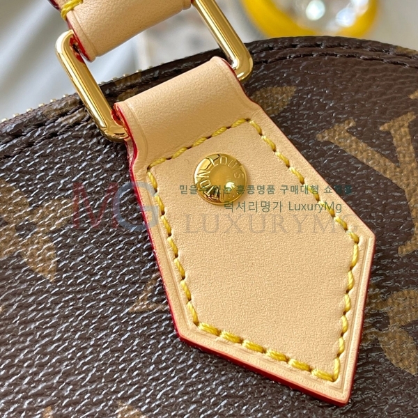 ���̺��� ���׷� �˸� BB M53152-1100