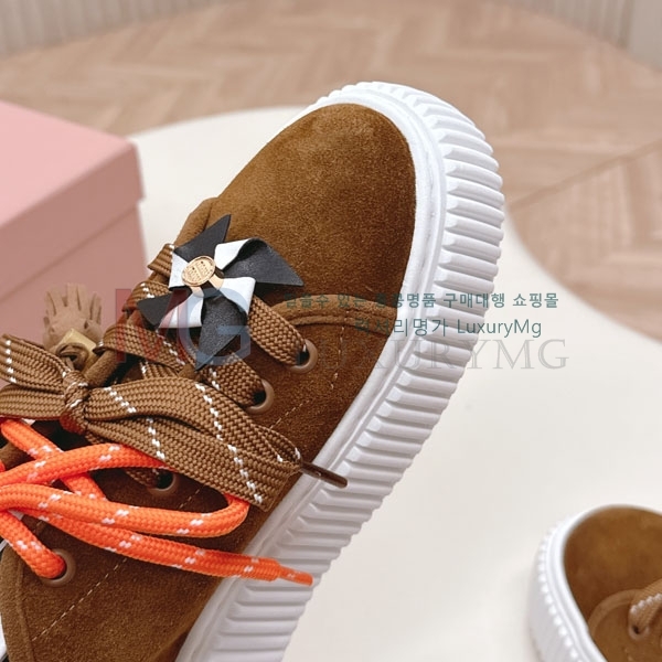 ���� �̿�̿� ����Ŀ�� MIU611122-3