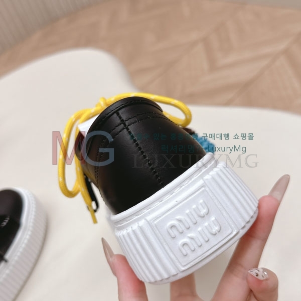 ���� �̿�̿� ����Ŀ�� MIU611122-4