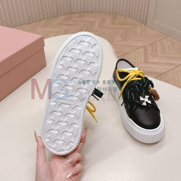 ���� �̿�̿� ����Ŀ�� MIU611122-4