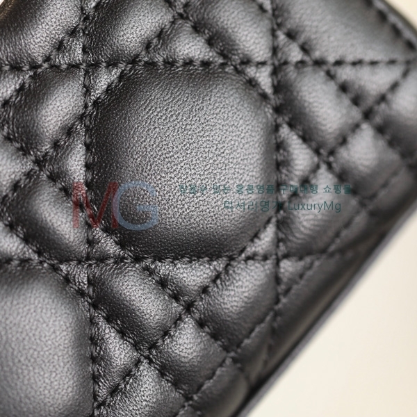��� ���̵� �� ���̹� �̴� M66750-103