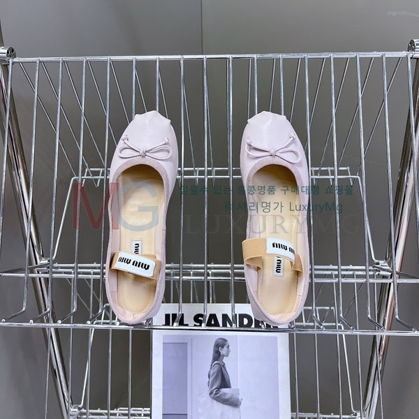 ���� �̿�̿� �÷����� 1MIU61778-6