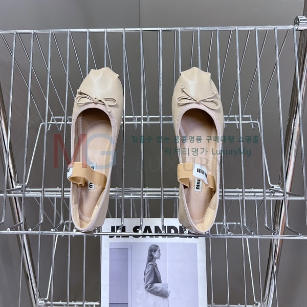 ���� �̿�̿� �÷����� 1MIU61778-4