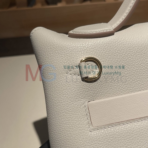 �����޽� 2424 21�� �̴� H541011-4