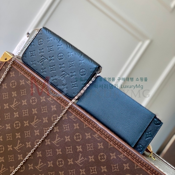���̺��� ����Ʈ ũ�ν���  M27048-1