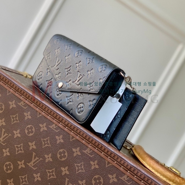���̺��� ����Ʈ ũ�ν���  M27048-1