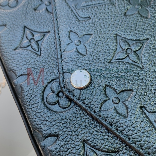 ���̺��� ����Ʈ ũ�ν���  M27048-1