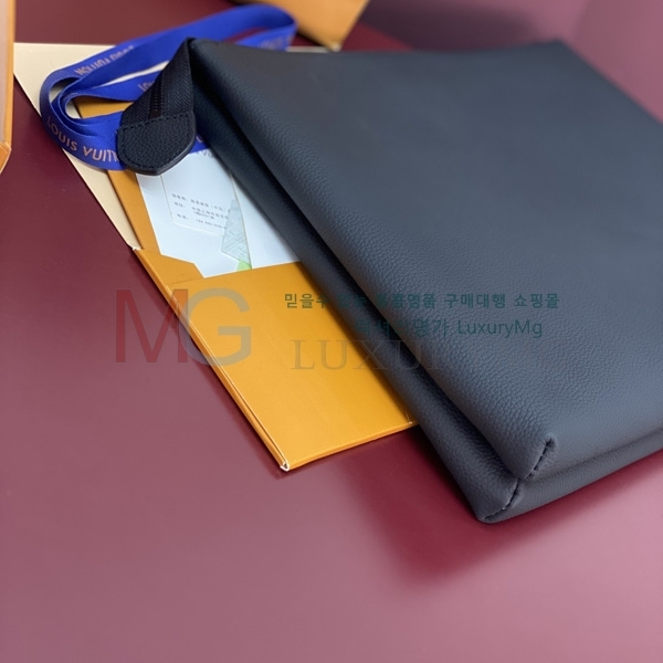 ���̺��� ����ũ���� �Ŀ�ġ M25943-201