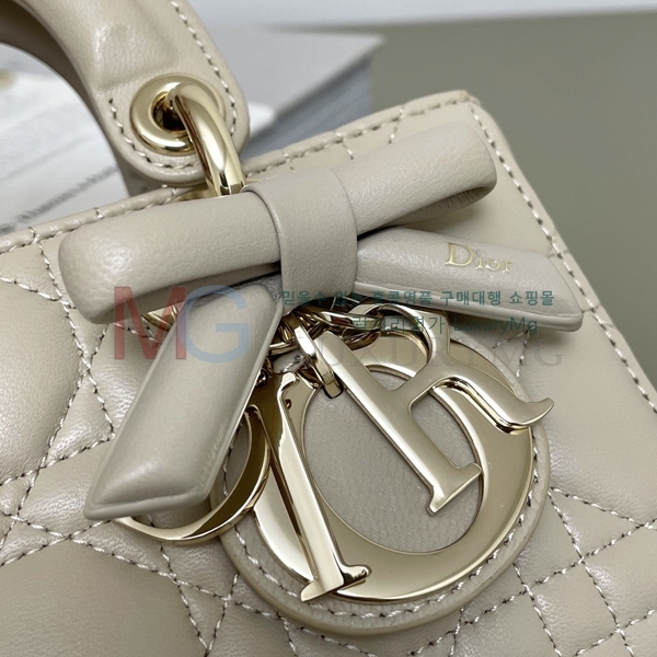 ��� ���̵� �� ���̹� M599090-102
