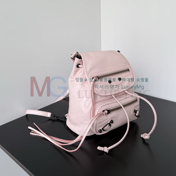 �߷��þư� 𝗟𝗘 𝗖𝗜𝗧𝗬 ���� �̴� 71294-3