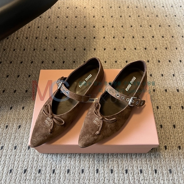 ���� �̿�̿� �÷����� MIU00652-2